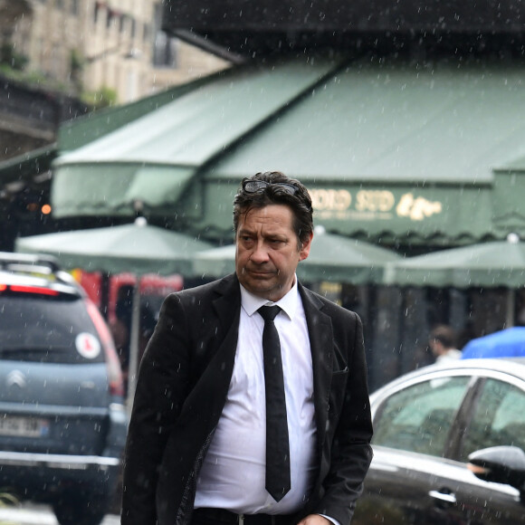 Laurent Gerra - Mariage de Claude Lelouch à la mairie du 18ème à Paris. Le 17 juin 2023