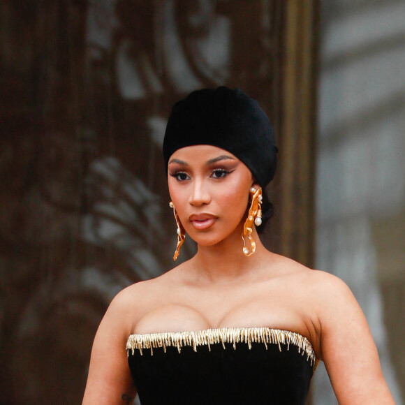 Cardi B - Sorties du défilé de mode automne-hiver 2024 Haute-Couture "Schiaparelli" lors de la fashion week de Paris. Le 3 juillet 2023. © Christophe Clovis / Bestimage