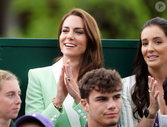 Kate Middleton, princesse de Galles, Debbie Jevans et Laura Robson - Match opposant Katie Boulter à l'australienne Daria Saville, deuxième jour de Wimbledon, Londres. 4 juillet 2023