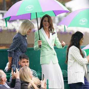 Catherine (Kate) Middleton dans les tribunes lors du tournoi de Wimbledon 2023 au All England Lawn Tennis and Croquet Club de Londres, Royaume Uni, le 4 juillet 2023. 