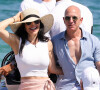 Jeff Bezos a refait sa vie avec Lauren Sanchez.
Jeff Bezos et sa compagne Lauren Sanchez viennent chercher le soleil et l'ambiance de Saint-Tropez au Club 55 avec famille et amis © Jacovides / Moreau / Bestimage