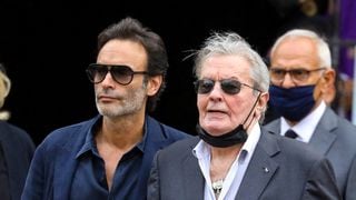 Plainte des enfants d'Alain Delon contre Hiromi Rollin : une enquête préliminaire ouverte