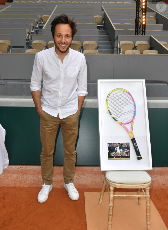 Vianney - 2ème édition du gala "Coeur Central" au profit de Terre d'Impact fonds de dotation de la FFT et de l'association "Fête le Mur "sur le Court Central Philippe Chatrier à Roland Garros, Paris le 28 juin 2023. © Veeren/Bestimage