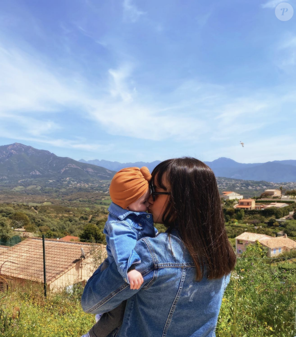 Sur Instagram, Alizée aime montrer sa magnifique propriété sur les hauteurs d'Ajaccio.