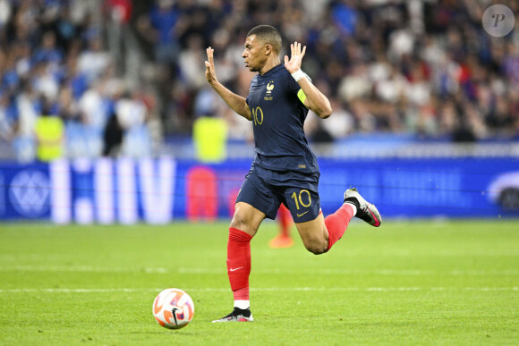 Un gros coup dur pour Kylian Mbappé qui doit donner une réponse définitive au PSG. 
MBAPPE Kylian (FRA) - Match de qualifications de l'Euro2024 "France - Grèce (1-0)" au stade de France, le 19 juin 2023. 