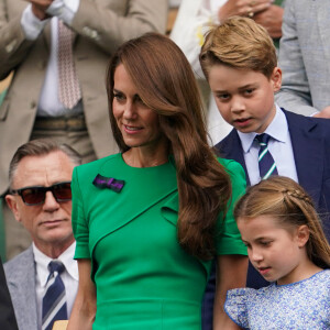 Kate Middleton et Charlotte de Galles - Kate Middleton, le prince William, le prince George et la princesse Charlotte de Galles ont assisté à la finale du tournoi de Wimbledon, remportée par Carlos Alcaraz face à Novak Djokovic. Londres, 16 juillet 2023.