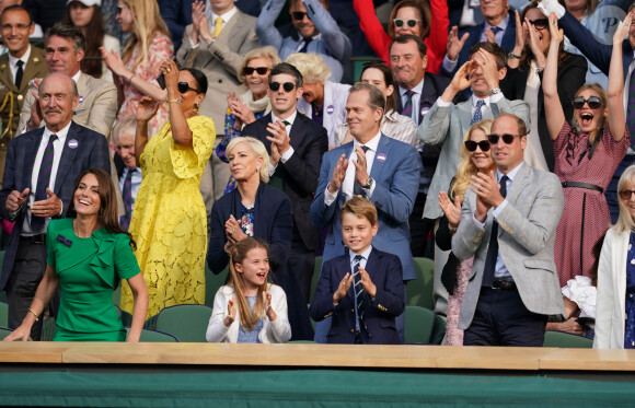 Kate Middleton, le prince William, le prince George et la princesse Charlotte de Galles - Kate Middleton, le prince William, le prince George et la princesse Charlotte de Galles ont assisté à la finale du tournoi de Wimbledon, remportée par Carlos Alcaraz face à Novak Djokovic. Londres, 16 juillet 2023.