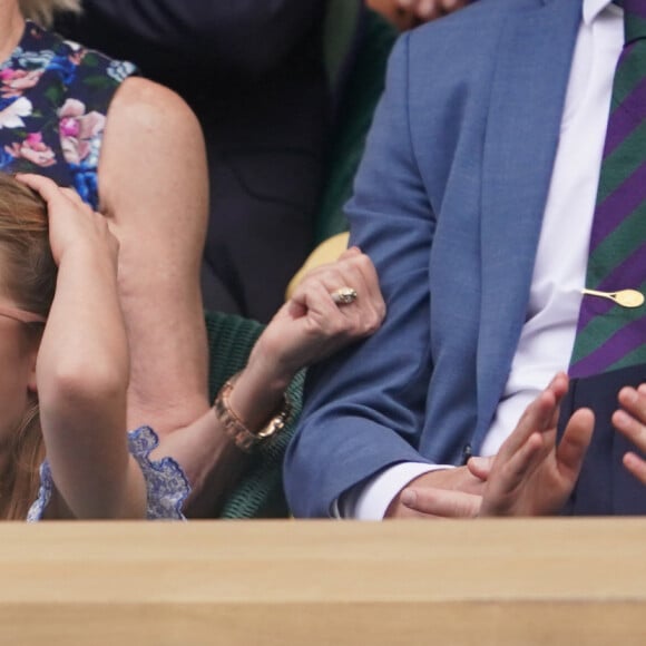 George et Charlotte de Galles - Kate Middleton, le prince William, le prince George et la princesse Charlotte de Galles ont assisté à la finale du tournoi de Wimbledon, remportée par Carlos Alcaraz face à Novak Djokovic. Londres, 16 juillet 2023.