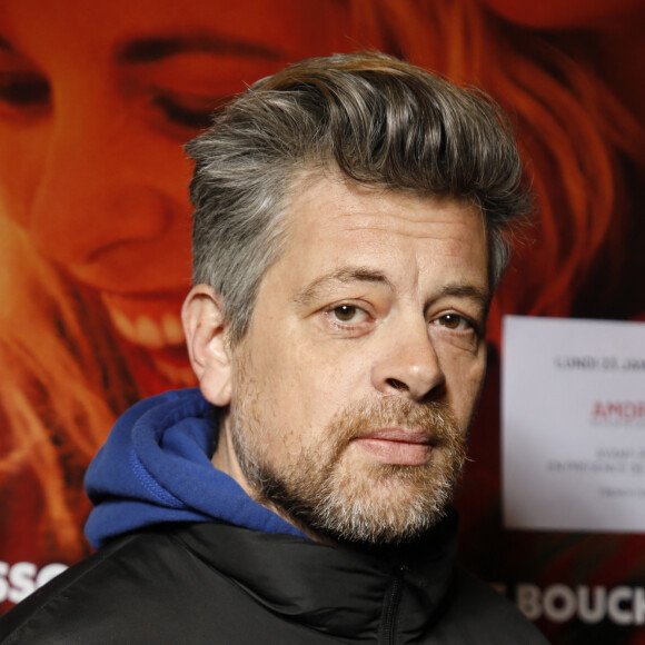 Benjamin Biolay rend hommage à un proche parti trop tôt
 
Exclusif - Benjamin Biolay lors de l'avant-première du film "Amore Mio" au Cinéma Saint-André des Arts à Paris. © Denis Guignebourg / Bestimage