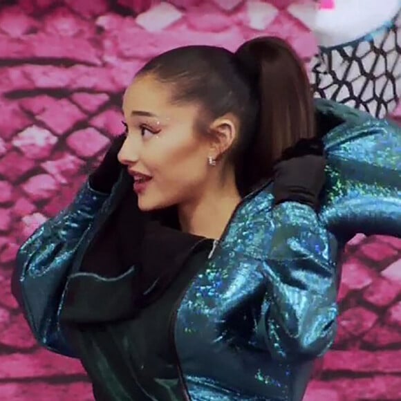 Ariana Grande dans l'émission "RuPaul Drag Race" à Los Angeles, le 8 janvier 2023. 