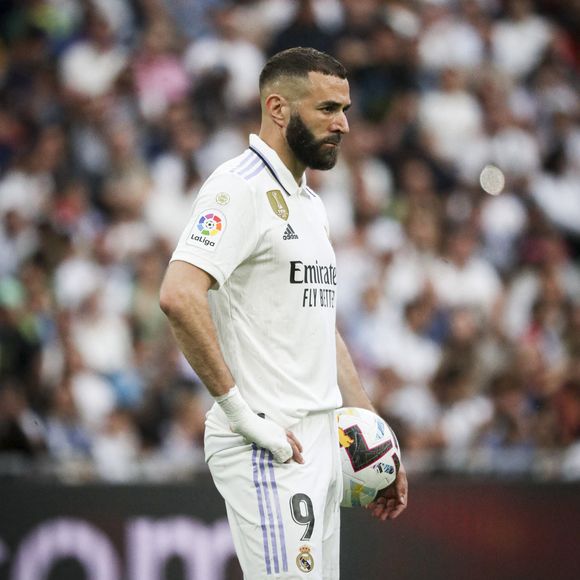 Le Français poursuit sa carrière en Arabie saoudite depuis quelques mois
 
Karim Benzema très ému lors de son dernier match avec le Real Madrid au stade Santiago Bernabeu, le 4 juin 2023.