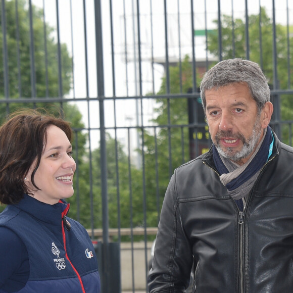 Nathalie Péchalat, Michel Cymes et Adriana Karembeu enceinte - L'association "Premiers de cordée" organisait une journée Evasion où des milliers d'enfants ont participé à des ateliers sportifs encadrés par des parrains de renom au Stade de France à Saint-Denis le 16 mai 2018. © Coadic Guirec/Bestimage