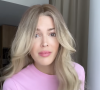 Elle a partagé une vidéo sur Instagram mercredi 19 juillet pour en dévoiler le résultat. "Margot Robbie m'a fait faire ça. Ça m'irait ou pas ?", a-t-elle demandé à sa communauté en légende.
Iris Mittenaere devient blonde à l'occasion de la sortie du film "Barbie". Instagram