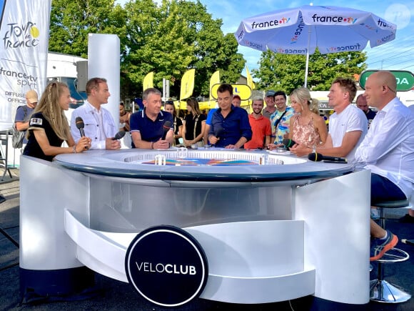 Chaque année, il commente le Tour de France aux côtés de Marion Rousse et Laurent Jalabert
 
Alexandre Pasteur, Laurent Luyat, Marion Rousse, Brice Petit (Koh-Lanta) - Laurent Luyat a reçu de nombreux invités sur le plateau de Vélo Club lors de la 18ème étape du Tour de France 2023 à Bourg-en-Bresse le 20 juillet 2023. © Fabien Faure/Bestimage