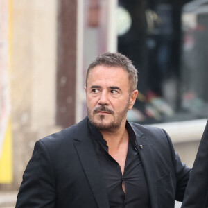 José Garcia et sa compagne Camille - Obsèques de Jane Birkin en l'église Saint-Roch à Paris. Le 24 juillet 2023. © Jacovides-KD Niko / Bestimage