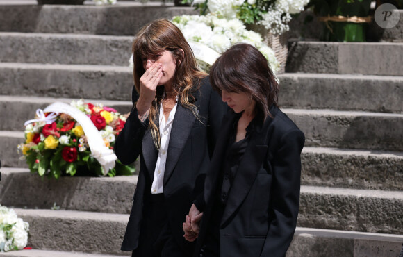 - Sorties des célébrités aux obsèques de Jane Birkin en l'église Saint-Roch à Paris. Le 24 juillet 2023 © Jacovides-KD Niko / Bestimage 