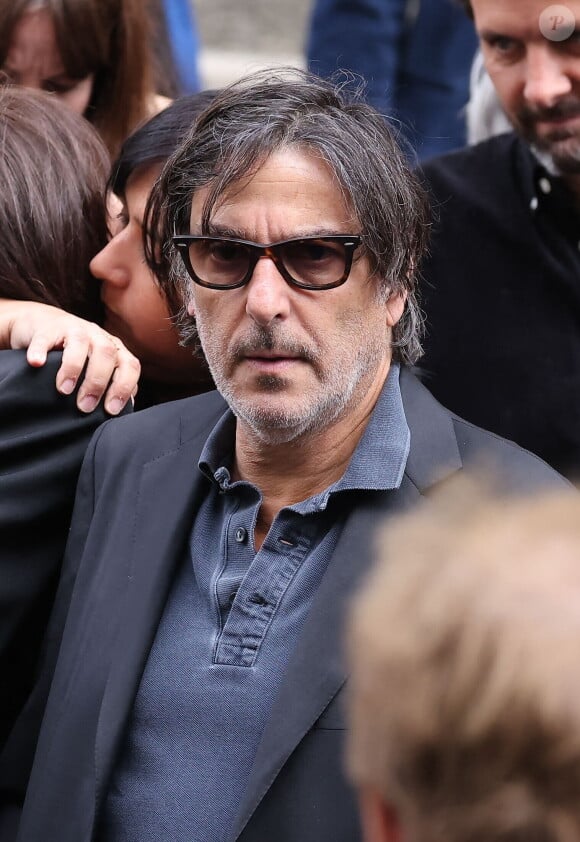 Yvan Attal - Sorties des célébrités aux obsèques de Jane Birkin en l'église Saint-Roch à Paris. Le 24 juillet 2023 © Jacovides-KD Niko / Bestimage 