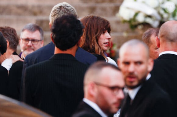 Lou Doillon - Arrivées des célébrités aux obsèques de Jane Birkin en l'église Saint-Roch à Paris. Le 24 juillet 2023 © Jacovides-KD Niko / Bestimage 