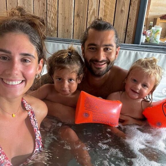 Jesta Hillmann et Benoît Assadi avec leurs fils Adriann et Juliann