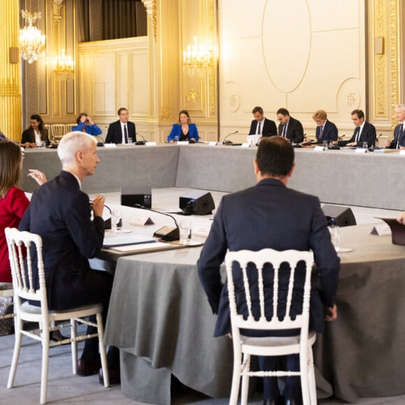 Emmanuel Macron et ses ministres - Premier conseil des ministres du vendredi 21 juillet 2023 au Palais de l'Elysée à Paris, à l'issue du remaniement ministériel © Jean-Baptiste Autissier / Bestimage