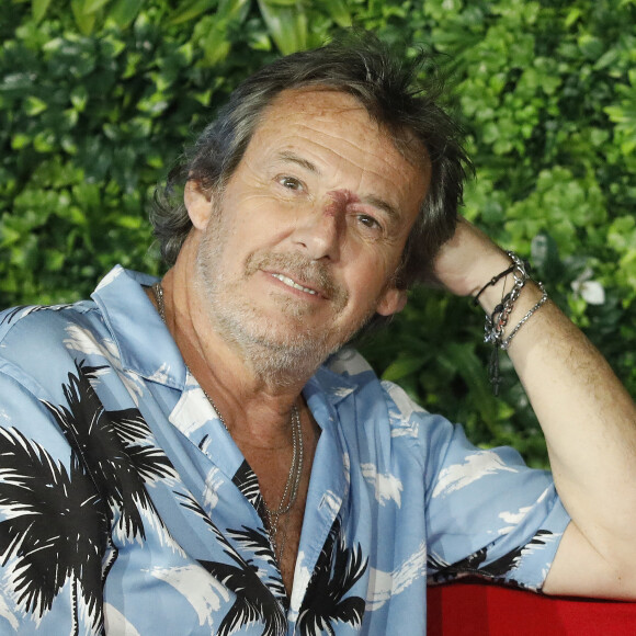 Jean-Luc Reichmann est papa de trois enfants.
Jean-Luc Reichmann au photocall de la série "Leo Mattei, Brigade des mineurs" lors du 62ème Festival de Télévision de Monte-Carlo. © Denis Guignebourg/BestImage