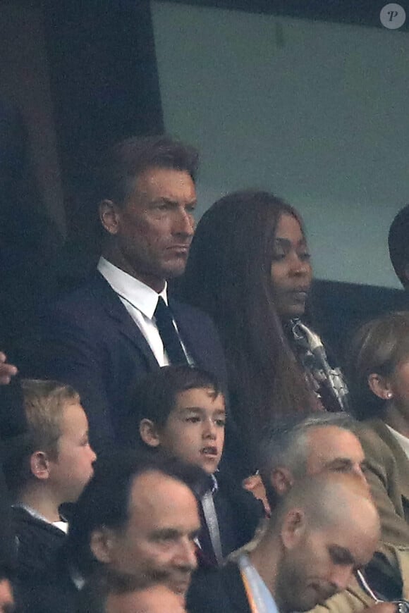 Hervé Renard et sa compagne Viviane Dièye - Les célébrités dans les tribunes assistent à la finale de la Ligue Europa, l'Olympique de Marseille contre l'Atlético de Madrid au stade Groupama à Decines-Charpieu banlieue de Lyon, France, le 16 mai 2018. L'Atlético de Madrid a gagné 3-0. © Cyril Moreau/Bestimage