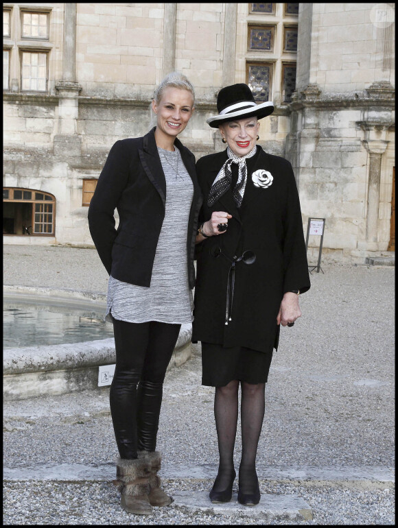 Elodie Gossuin et Geneviève de Fontenay - Gala du cpmité national pour l'élection d'une Miss Dauphiné - Rhônes Alpes à Grignan.