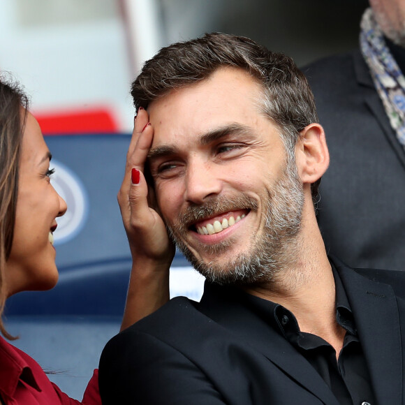 Alice Belaïdi et son compagnon Gianni Giardinelli - People au match de football entre le Psg et Bordeaux au Parc des Princes à Paris le 1er octobre 2016. © Cyril Moreau/Bestimage