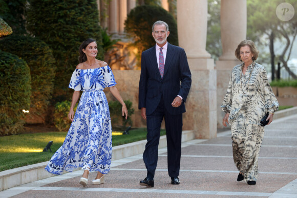 La reine Letizia d'Espagne, le roi Felipe IV et Sophie de Grèce - Réception au palais de Marivent, à Palma de Majorque. Le 3 août 2023.