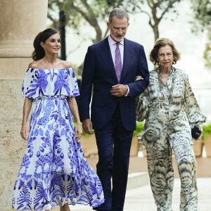 La reine Letizia d'Espagne, le roi Felipe IV et Sophie de Grèce - Réception au palais de Marivent, à Palma de Majorque. Le 3 août 2023.