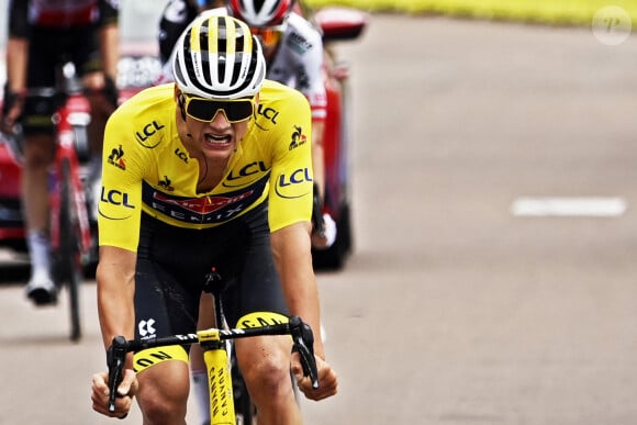 Un exploit qu'il a pu fêter avec celle qui partage sa vie
 
Mathieu van der Poel lors de la 108ème édition du Tour de France 2021 Etape 7 entre Vierzon et Le Creusot, France, le 2 juillet 2021. © PhotoNews/Panoramic/Bestimage