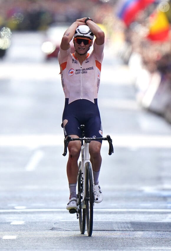 Mathieu van der Poel sacré champion du monde de cyclisme sur route à Glasgow le 6 août 2023.. Photo by Tim Goode/PA Wire/ABACAPRESS.COM