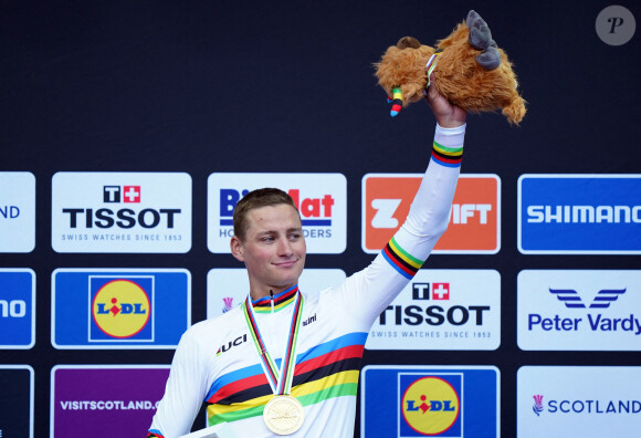 Mathieu van der Poel sacré champion du monde de cyclisme sur route à Glasgow le 6 août 2023.. Photo by Tim Goode/PA Wire/ABACAPRESS.COM