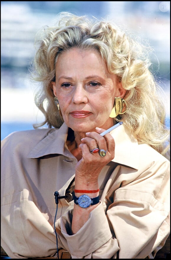 Il a également été marié durant deux années avec la Française Jeanne Moreau.
Archives - Jeanne Moreau lors du Festival de Cannes 1987.