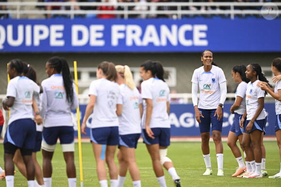 Ambiance durant l'entrainement - Wendie Renard - Entrainement de l'équipe de France Feminine à Clairefontaine, le 4 juillet 2023.