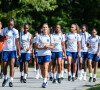 Les stars des Bleues gagnent de bons salaires, mais sans commune mesure avec leurs homologues masculins
Joueuses de l'equipe de France arrivant a l'entrainement - Entrainement de l'équipe de France Feminine à Clairefontaine, le 23 juin 2023.