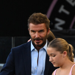 David, Victoria, Cruz et Harper Beckham étiaient présents pour le match.
Harper Beckham et Lionel Messi lors des quarts de finale au DRV PNK Stadium à Fort Lauderdale. ©Backgrid USA / Bestimage