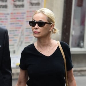 Emmanuelle Béart - Arrivées des célébrités aux obsèques de Jane Birkin en l'église Saint-Roch à Paris. Le 24 juillet 2023 © Jacovides-KD Niko / Bestimage