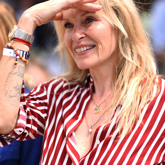 Estelle Lefébure à la remise du Prix Elle (CSI 5) lors de la 8ème édition du "Longines Paris Eiffel Jumping" au Champ de Mars à Paris, le 24 juin 2022. © Perusseau/Gorassini/Tribeca/Bestimage 