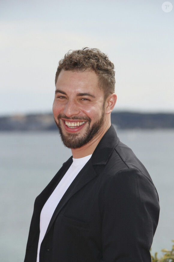 Marwan Berreni de Plus belle la vie au Palais des Festivals et des Congrès de Cannes, samedi 2 avril 2022. © Christophe Aubert via Bestimage