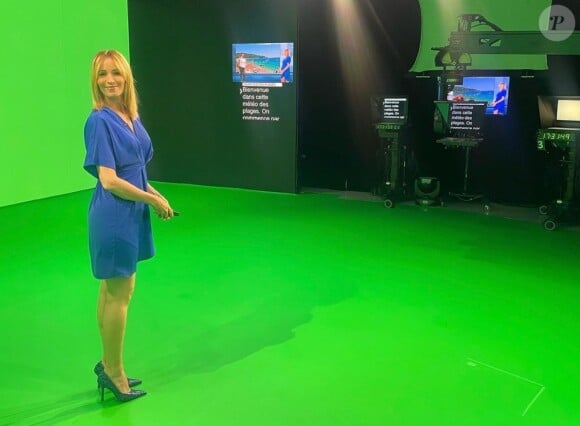 Stéphanie Duval avant la présentation du bulletin météo et immortalisée sur Instagram.