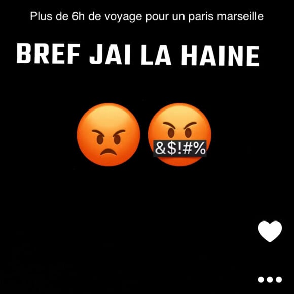 "C'est incroyable, c'est la troisième fois en 2 mois que je prends un vol Paris-Marseille et à chaque fois il y a du retard, 1h voire 2h de retard...", a-t-elle fulminé.
Manon Marsault sur Snapchat.