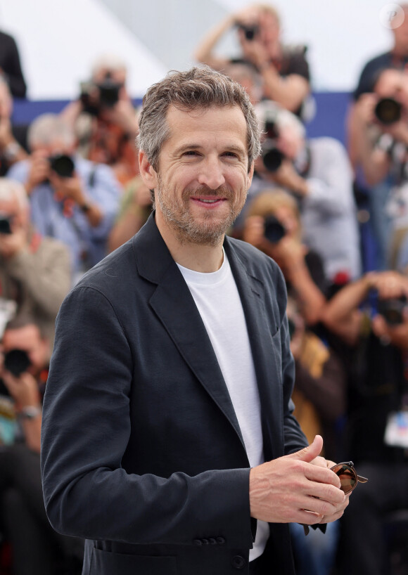 L'acteur confie sa frustration de ne pas pouvoir profiter suffisament de ses enfants et de ses proches et explique avoir déjà songé à quitter son métier, en vain. 
Guillaume Canet au photocall de "Acide" lors du 76ème Festival International du Film de Cannes, au Palais des Festivals à Cannes, France, le 22 mai 2023. 