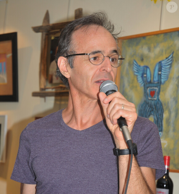 Exclusif - Jean-Jacques Goldman - Vente aux enchères à l'occasion du 20ème anniversaire du spectacle "Les Vendanges du Coeur" à Ouveillan, près de Narbonne (Aude) au profit des "Restos du Coeur" le 20 juillet 2014.