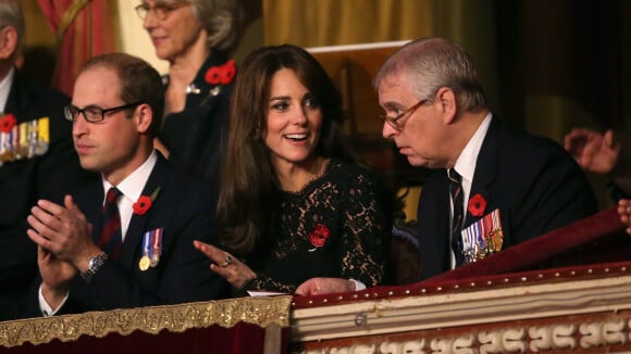 Kate et William réconciliés avec le prince Andrew ? Un rare rapprochement fait polémique, le couple critiqué