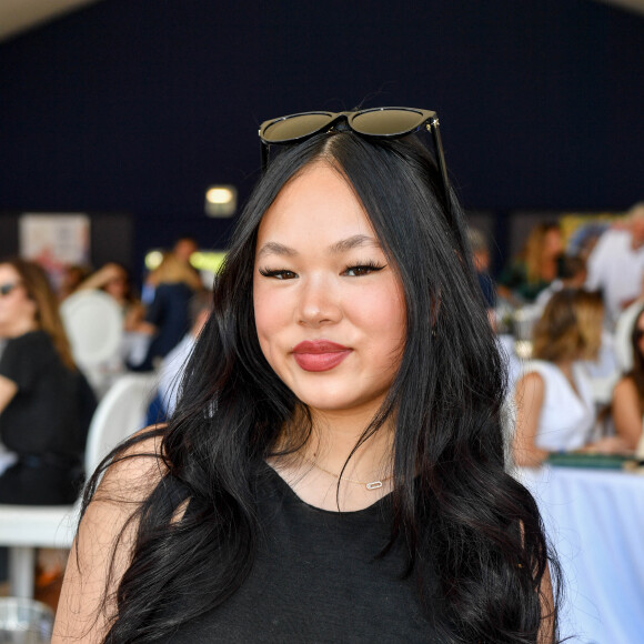 Exclusif - La fille de Laeticia Hallyday, Joy, dans l'Espace VIP lors de la 9ème édition du "Longines Paris Eiffel Jumping" au Champ de Mars à Paris, France, le 25 juin 2023. © Perusseau-Veeren/Bestimage 