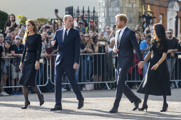 Depuis déjà un bon moment,
Le prince de Galles William, la princesse de Galles Kate Catherine Middleton, le prince Harry, duc de Sussex, Meghan Markle, duchesse de Sussex