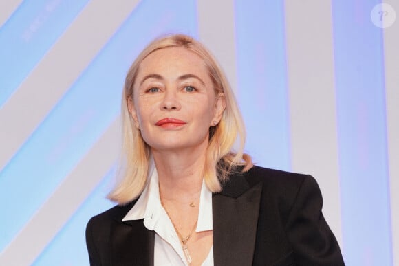 Pour le magazine "ELLE", la comédienne revient sur sa démarche difficile
Emmanuelle Béart lors de la cérémonie de clôture de Séries Mania 2023 à Lille, France, le 24 mars 2023