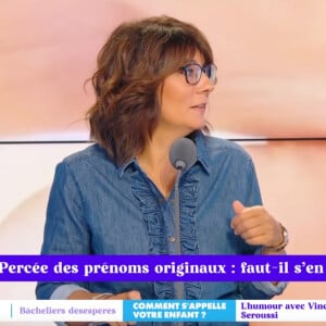 Estelle Denis sur le plateau d'Estelle Midi pour RMC.