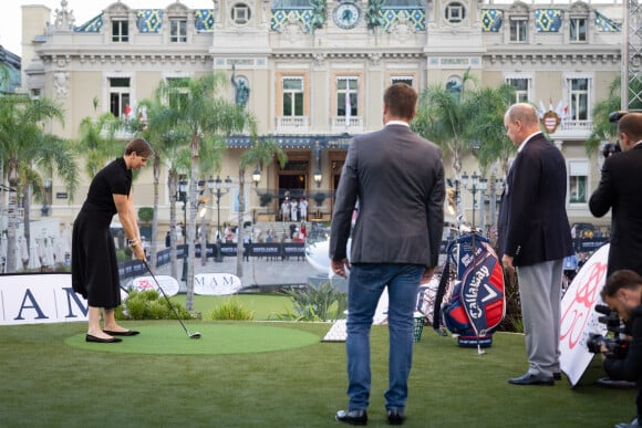 La princesse Charlene de Monaco, le prince Albert II - 19e trou de golf de la Princess of Monaco Cup 2023 dans les Jardins des Boulingrins à Monaco, le 6 septembre 2023. © Olivier Huitel / Pool / Bestimage